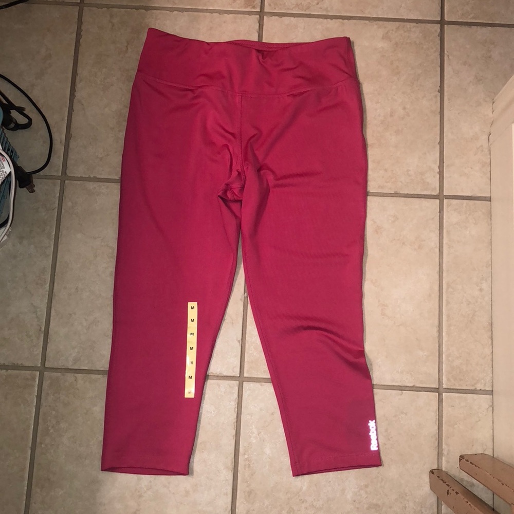 Reebok Pink Cropped Leggings💞